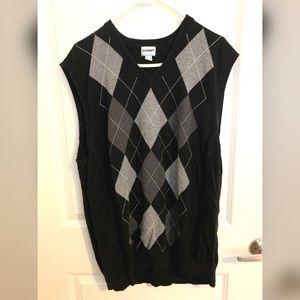Old Navy v-neck argyle sweater vest XXL